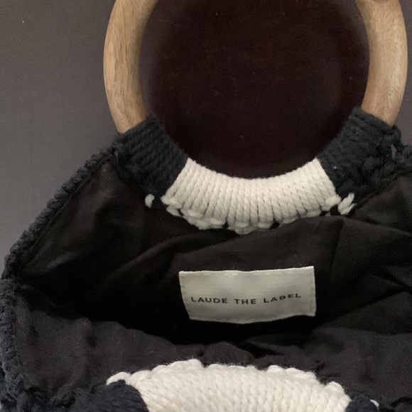 Host Pick ✨🎉✨Curateur x Laude the Label Gabby Mini Macrame Bag Black/off-white - Picture 4 of 6